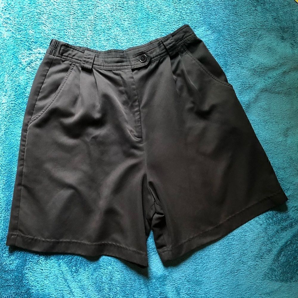 Lily’s of Beverly Hills, black shorts, size 12